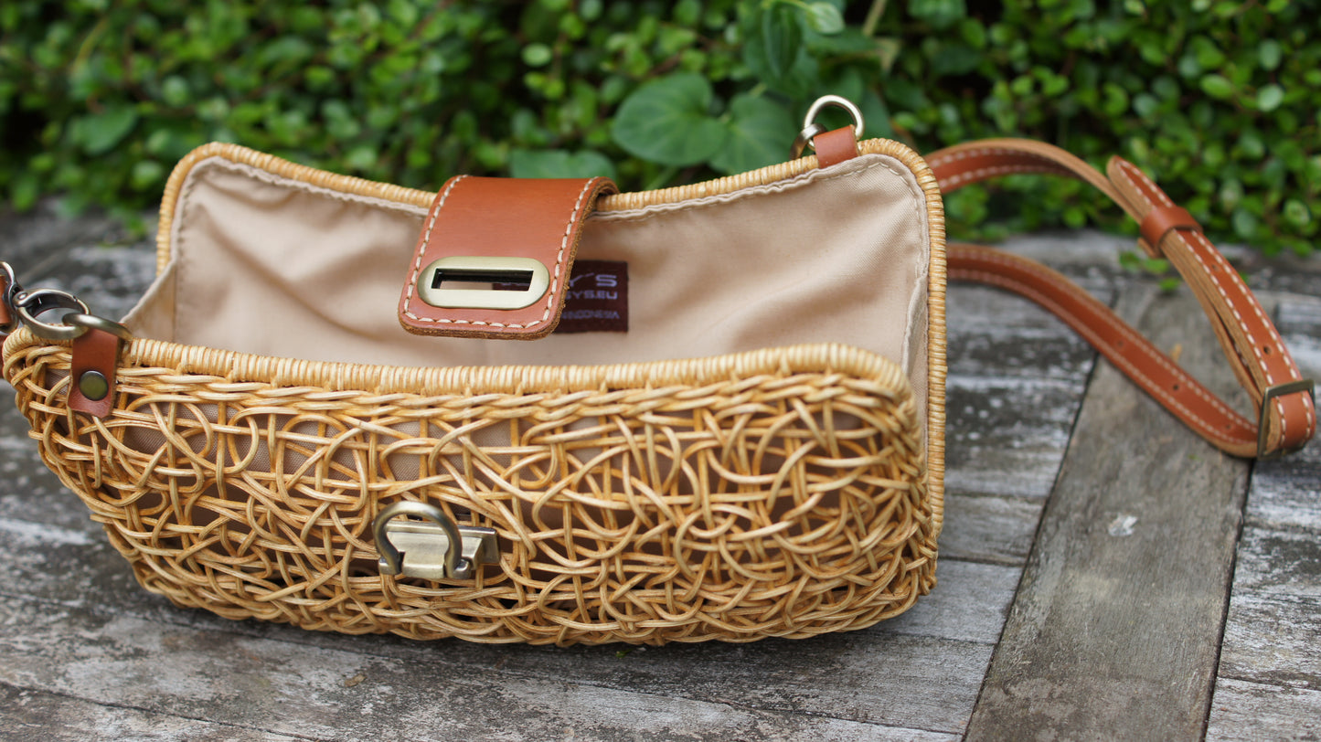 Premium Rattan Bag *Adinda* handmade fashion Handbag Straw Rattan Purse Woven