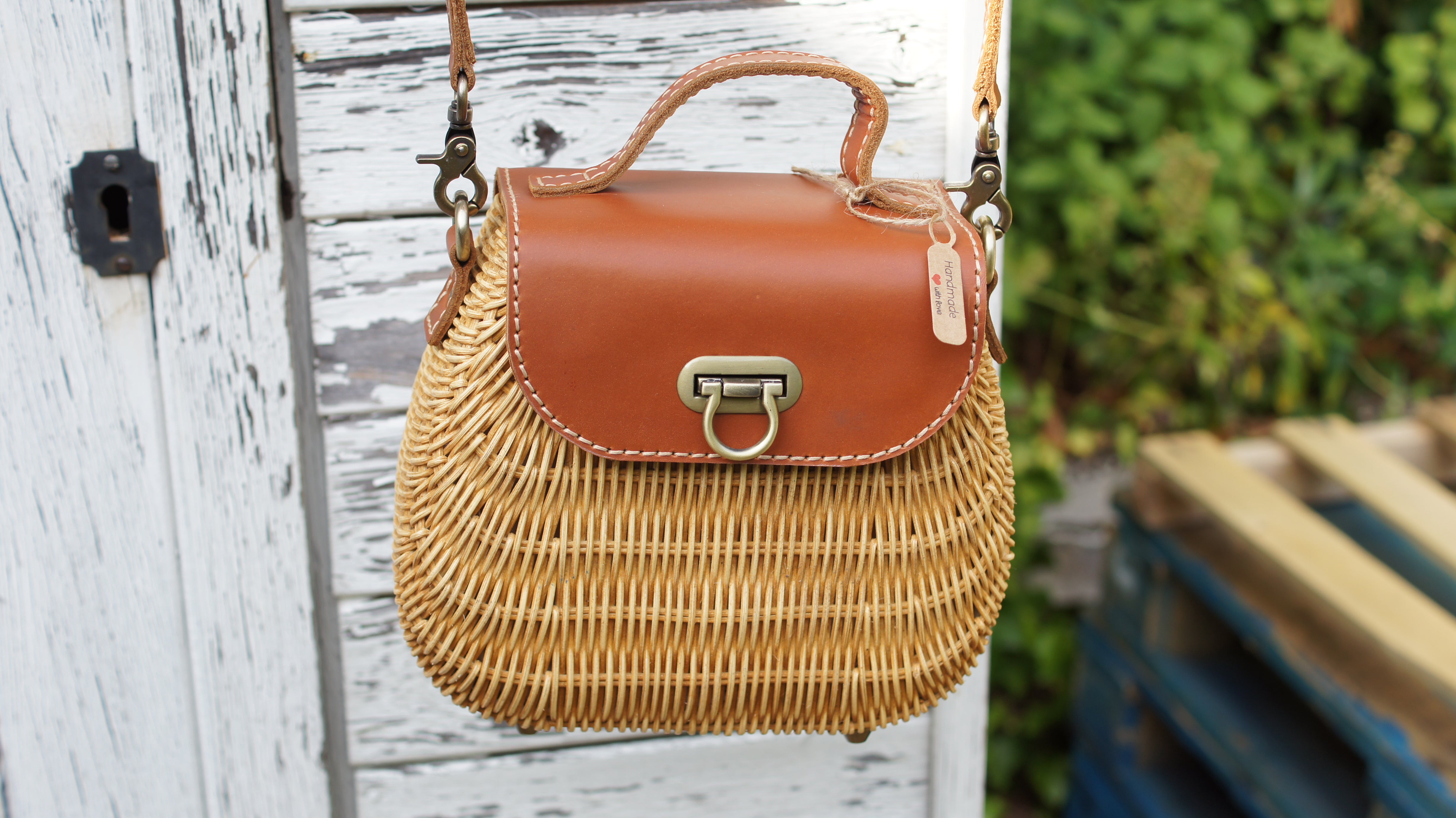 Rattan bag online fashion